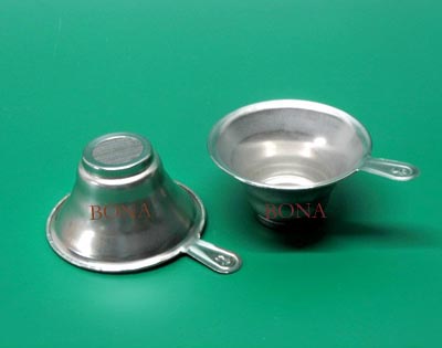 Tea leaf fitter holder