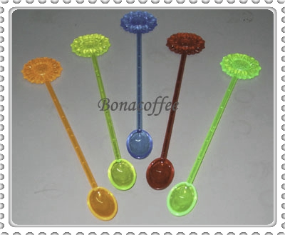 Plastic spoon